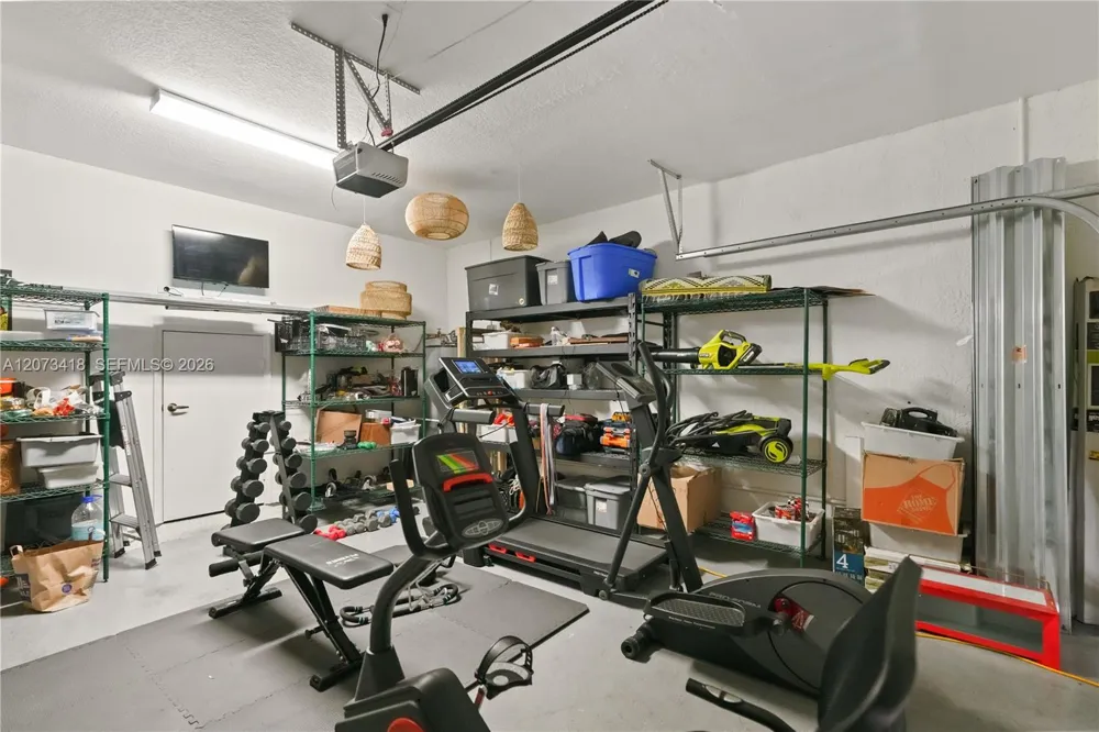 8741 NW 110th Ave Doral, FL 33178