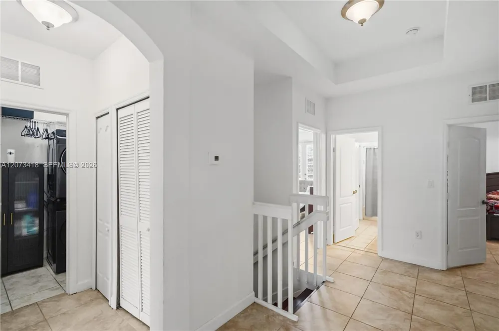8741 NW 110th Ave Doral, FL 33178
