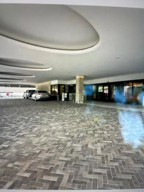 9455 Collins Ave #1102 Surfside, FL 33154
