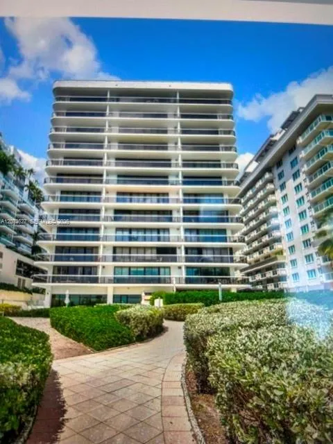 9455 Collins Ave #1102 Surfside, FL 33154