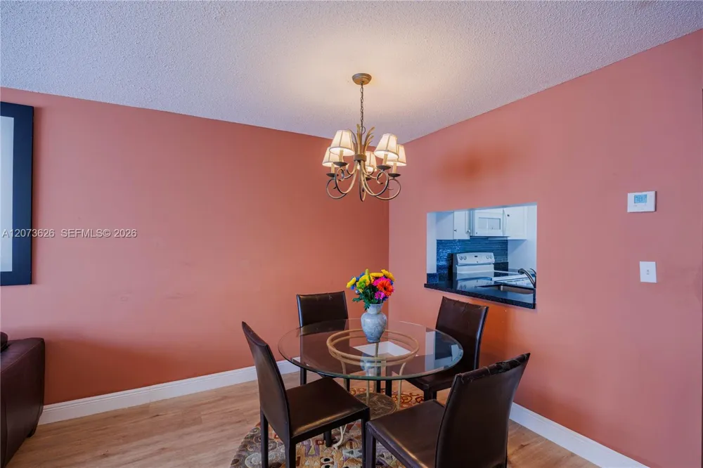2300 Park Ln #203 Hollywood, FL 33021
