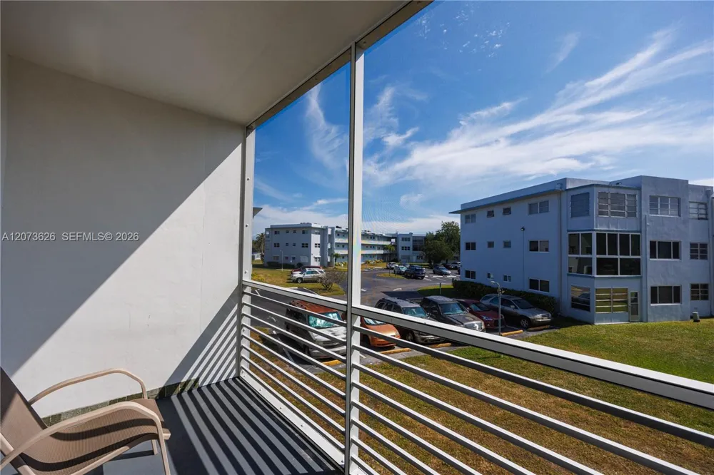 2300 Park Ln #203 Hollywood, FL 33021