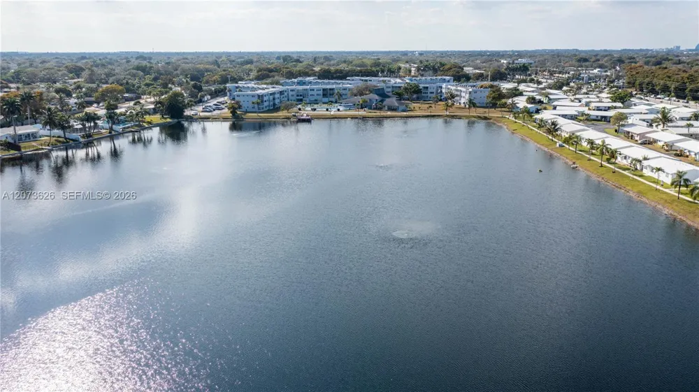 2300 Park Ln #203 Hollywood, FL 33021