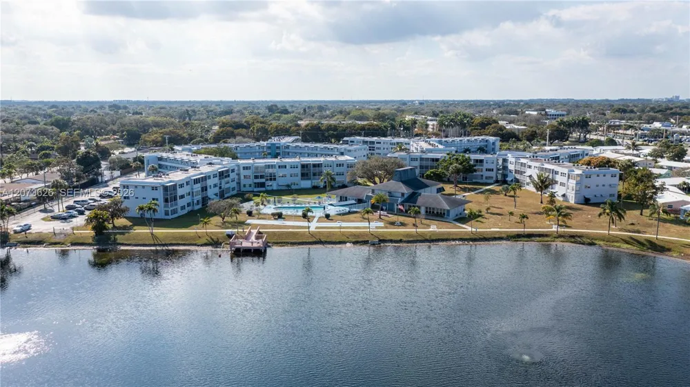 2300 Park Ln #203 Hollywood, FL 33021