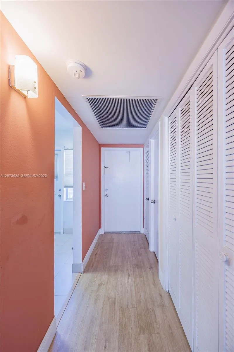 2300 Park Ln #203 Hollywood, FL 33021