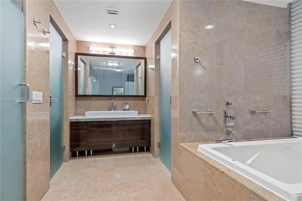 3737 Collins Ave #S-701 Miami Beach, FL 33140