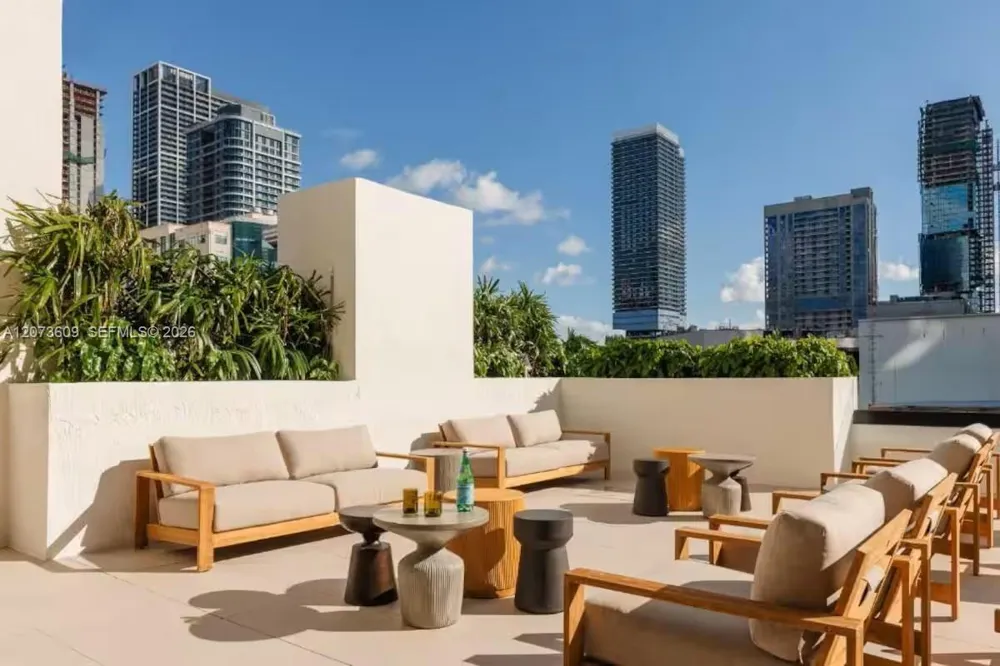225 Miami Ave #1407 Miami, FL 33128