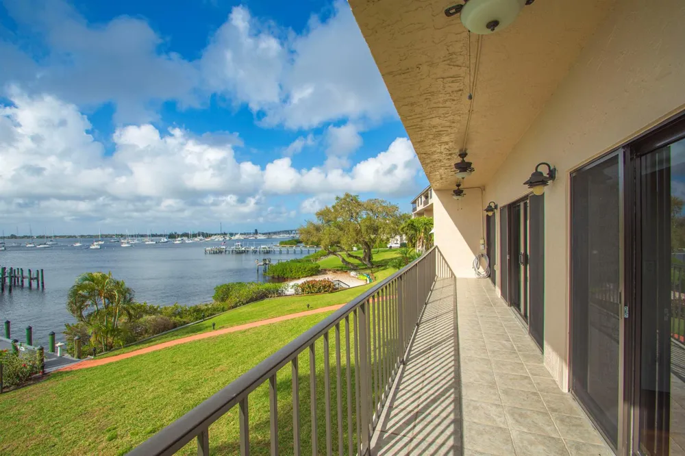 624 SW St. Lucie Crescent #206 Stuart, FL 34994