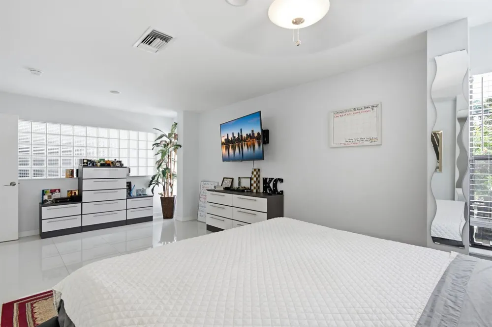 8302 NW 15TH COURT Coral Springs, FL 33071