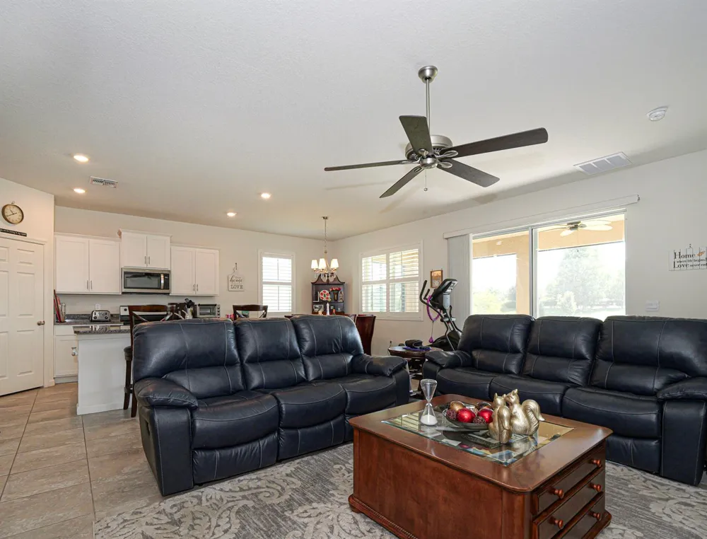 2155 CROWNED EAGLE CIRCLE SW Vero Beach, FL 32962