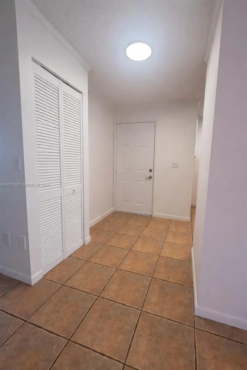 15761 SW 137 ave #202 Miami, FL 33177