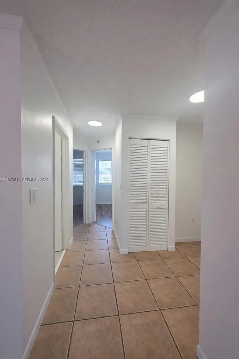 15761 SW 137 ave #202 Miami, FL 33177