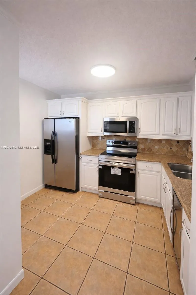 15761 SW 137 ave #202 Miami, FL 33177