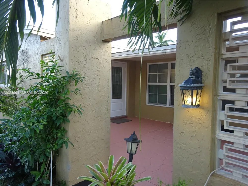 9240 SW 56th St #0 Cooper City, FL 33328