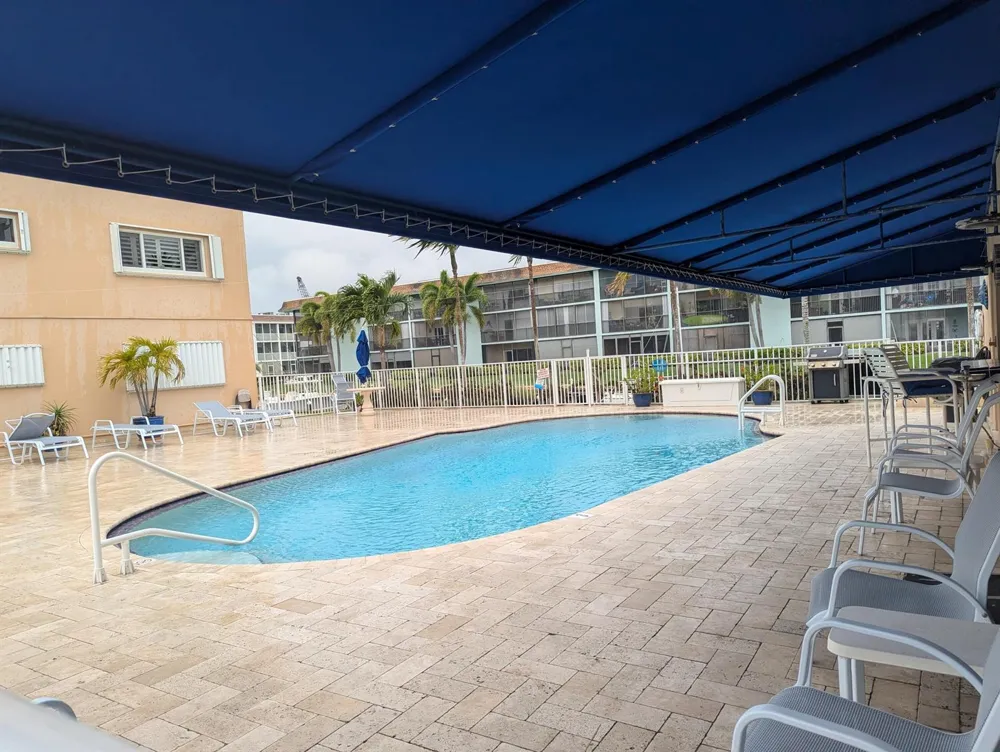 131 Doolen Court #303 North Palm Beach, FL 33408