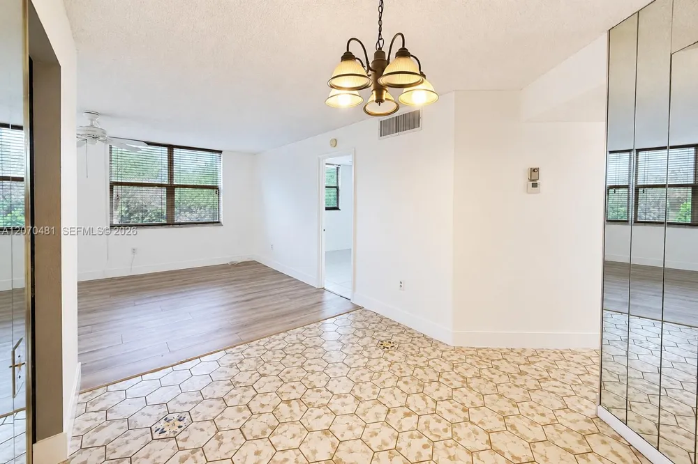 9101 Lime Bay Blvd #315 Tamarac, FL 33321
