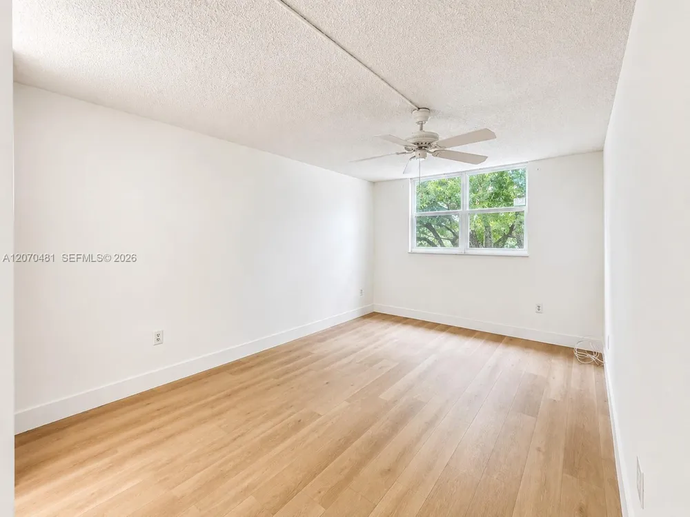 9101 Lime Bay Blvd #315 Tamarac, FL 33321