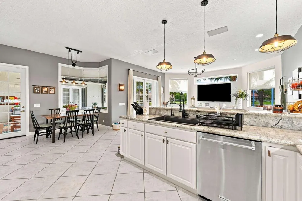 5151 NW 109TH TERRACE Coral Springs, FL 33076