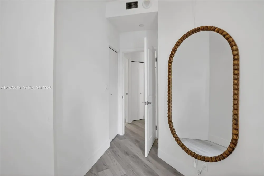 20185 E Country Club Dr #204 Aventura, FL 33180