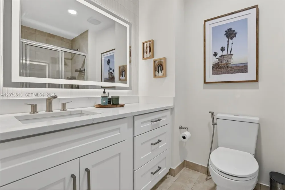 20185 E Country Club Dr #204 Aventura, FL 33180