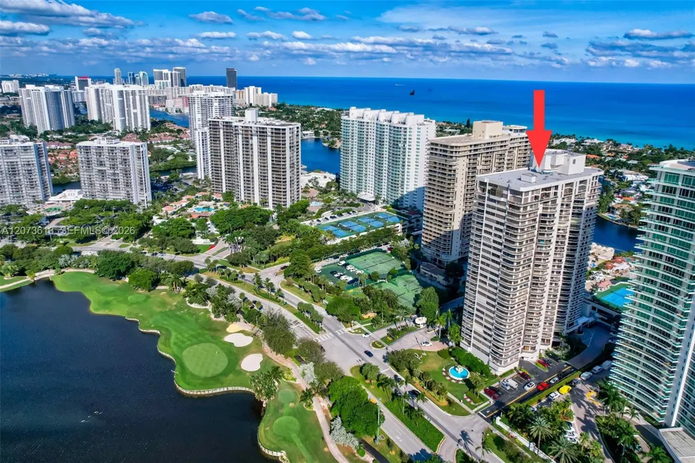 20185 E Country Club Dr #204 Aventura, FL 33180