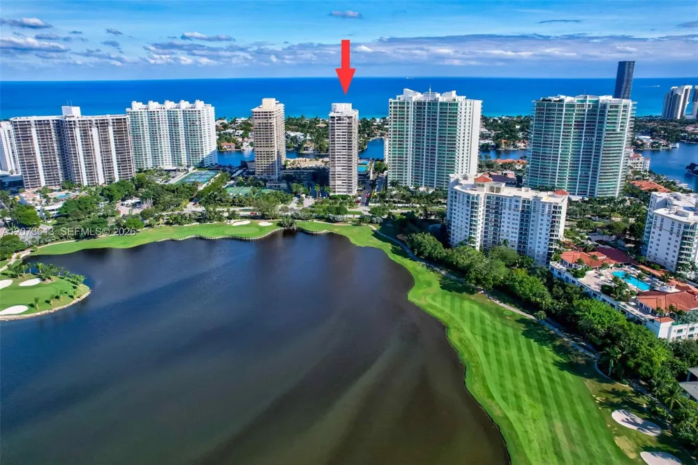 20185 E Country Club Dr #204 Aventura, FL 33180