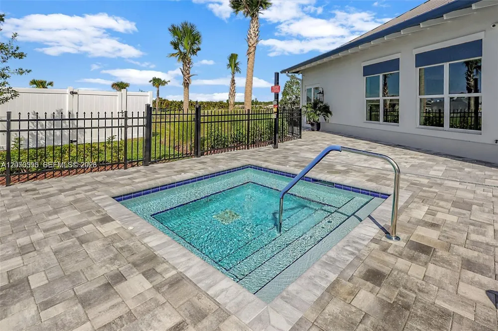 556 SE Mulberry Way Port St. Lucie, FL 34984