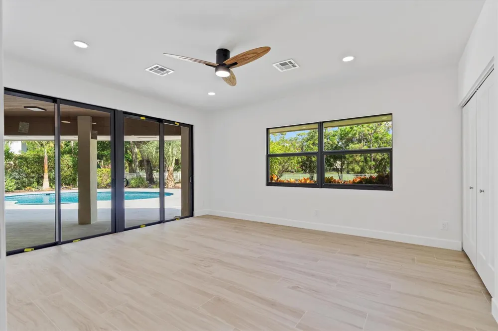 460 Glenbrook Drive Atlantis, FL 33462