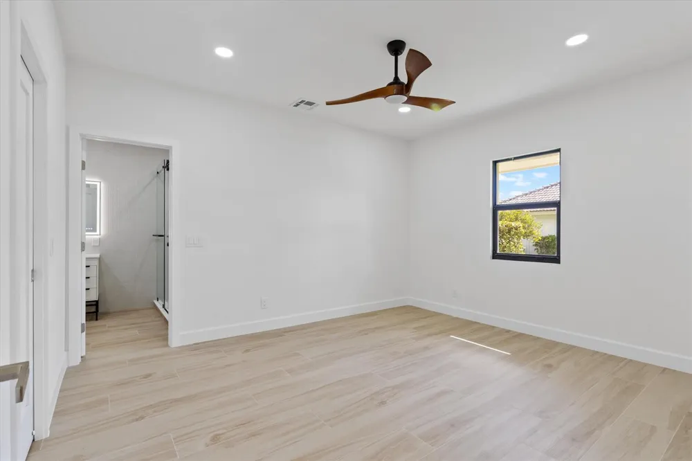460 Glenbrook Drive Atlantis, FL 33462