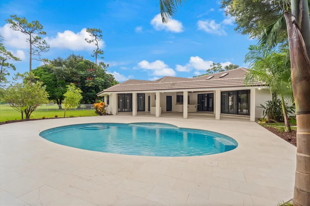 460 Glenbrook Drive Atlantis, FL 33462