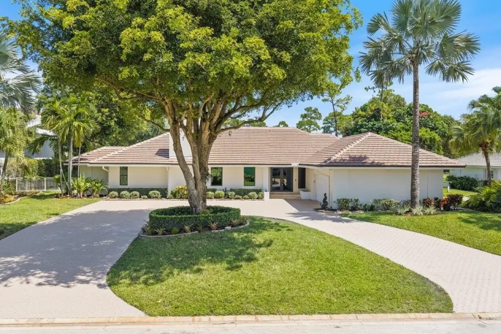 460 Glenbrook Drive Atlantis, FL 33462