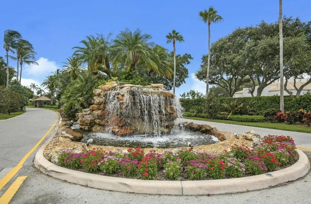 460 Glenbrook Drive Atlantis, FL 33462