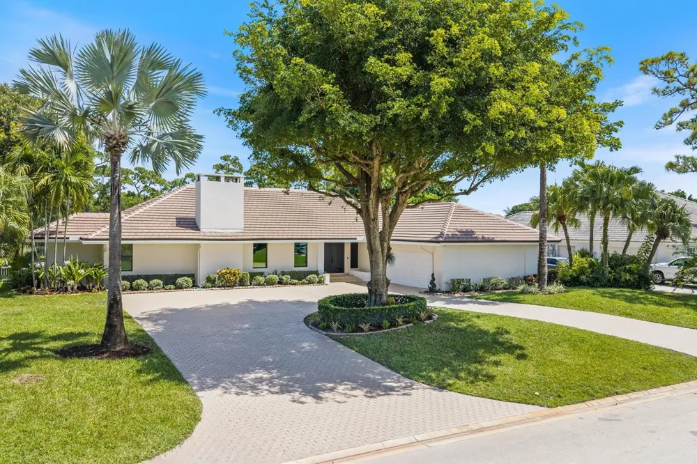 460 Glenbrook Drive Atlantis, FL 33462