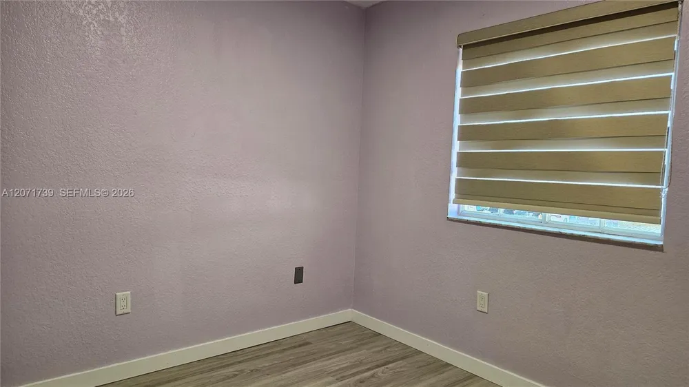 6758 NW 182nd St #101 Hialeah, FL 33015