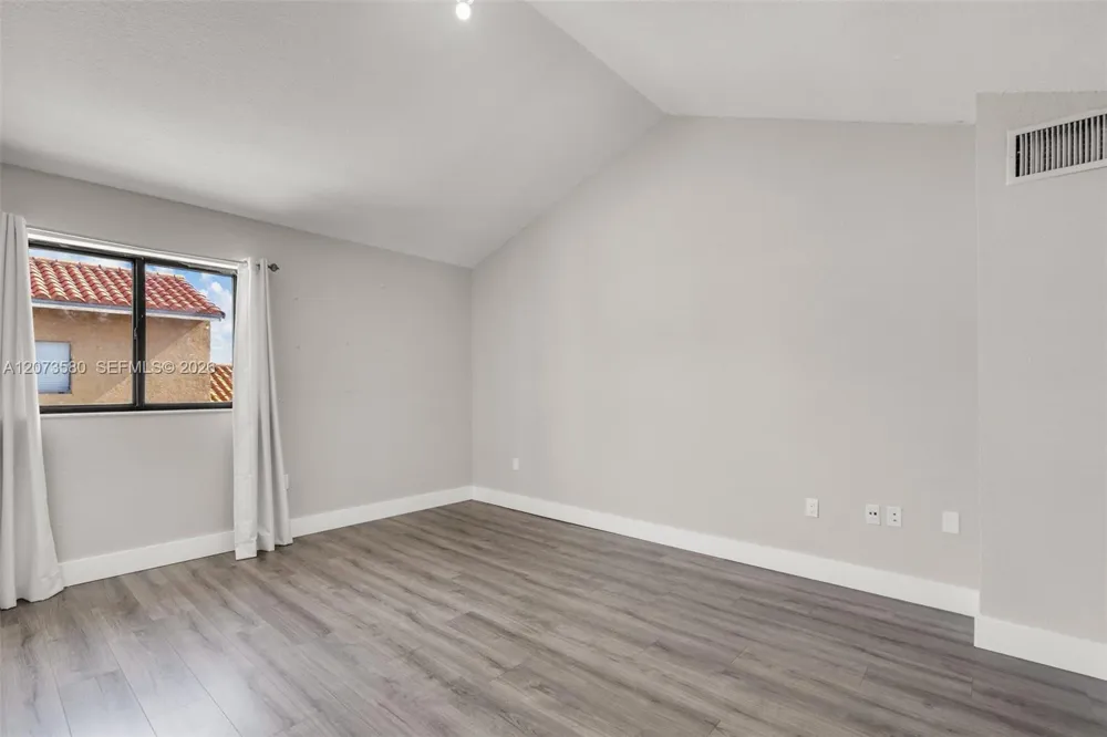 2775 W 62nd St #206 Hialeah, FL 33016