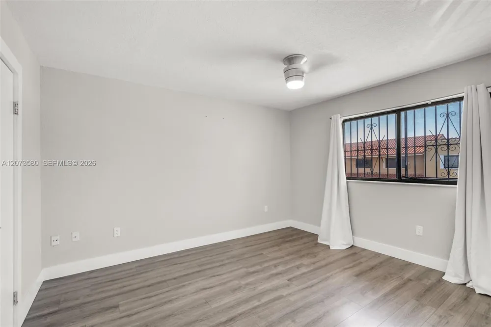2775 W 62nd St #206 Hialeah, FL 33016