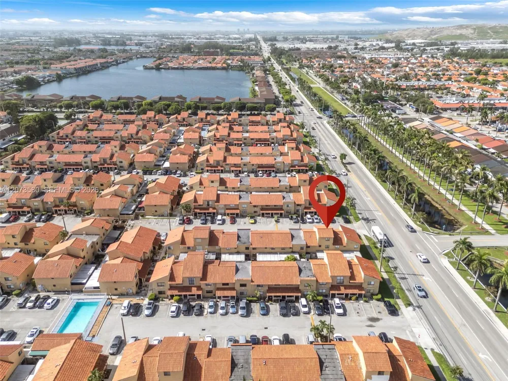 2775 W 62nd St #206 Hialeah, FL 33016