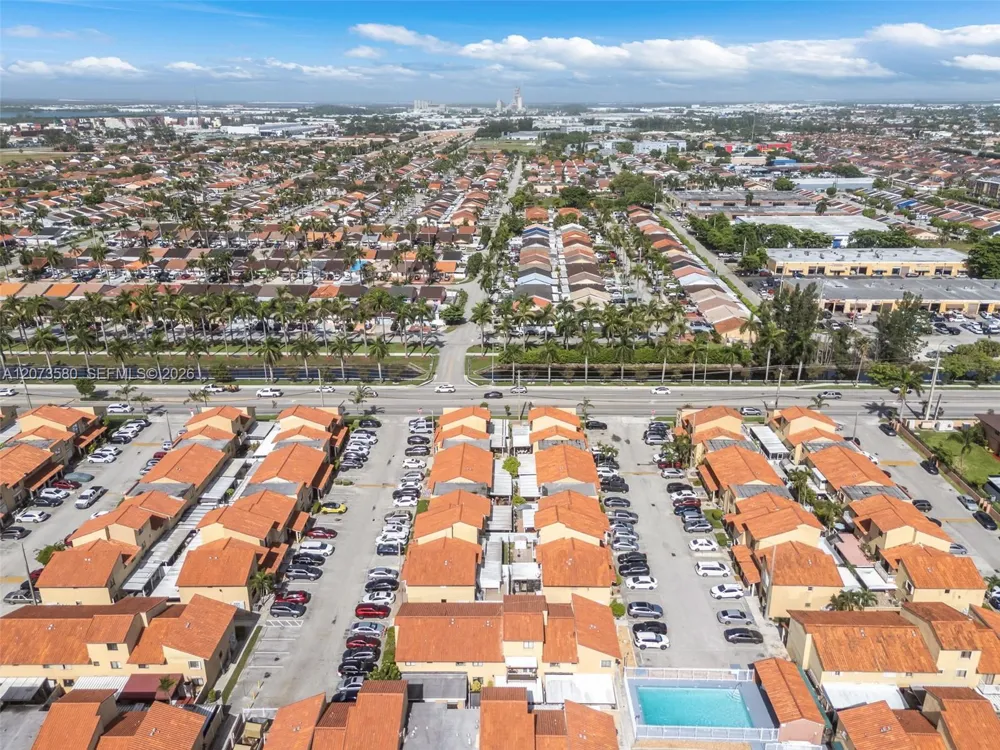 2775 W 62nd St #206 Hialeah, FL 33016