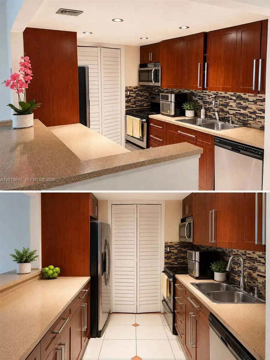 240 Lakeview Dr #109 Weston, FL 33326