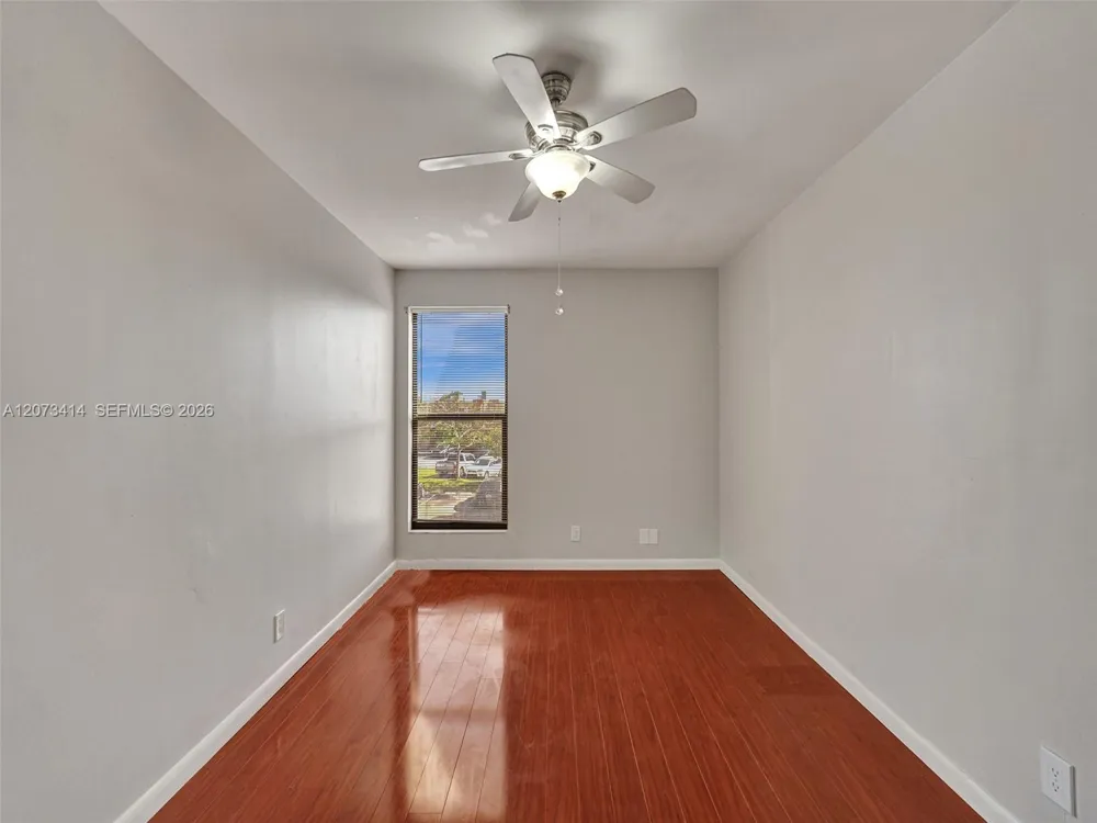 9148 Limetree Ln #181 Pembroke Pines, FL 33024