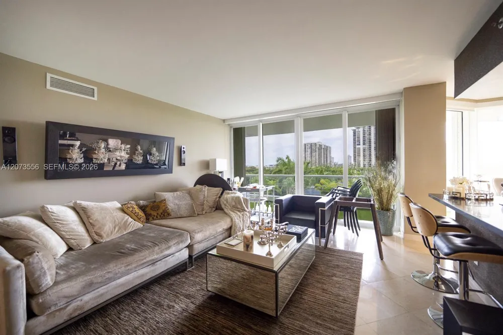 7000 Island Blvd #608 Aventura, FL 33160