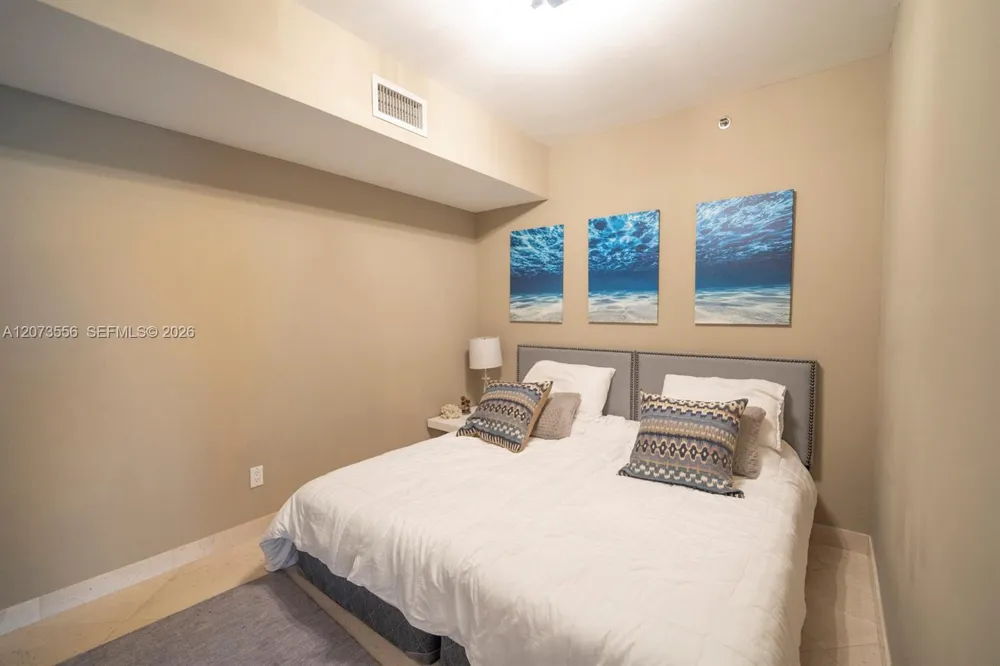7000 Island Blvd #608 Aventura, FL 33160