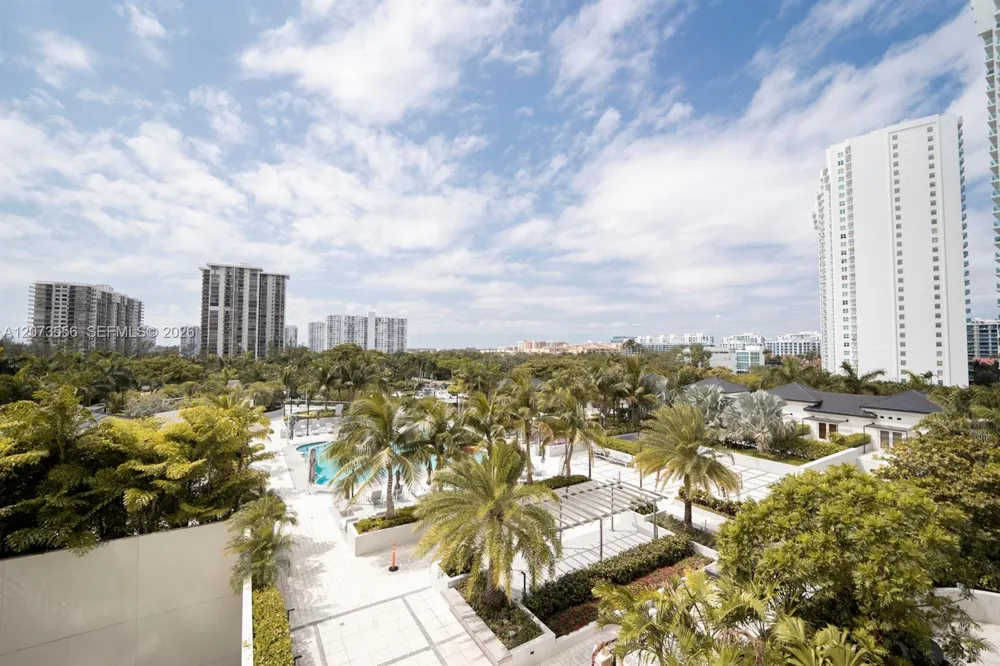 7000 Island Blvd #608 Aventura, FL 33160