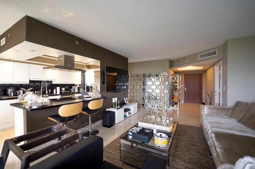 7000 Island Blvd #608 Aventura, FL 33160