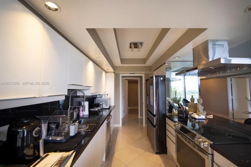 7000 Island Blvd #608 Aventura, FL 33160