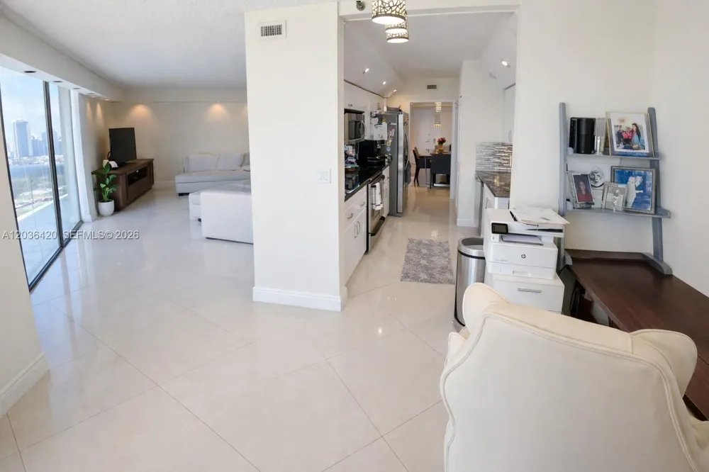 19707 Turnberry Way #20G Aventura, FL 33180