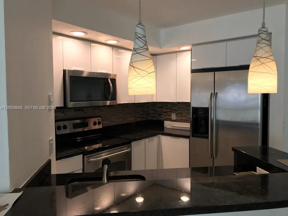3370 Pinewalk Dr N #1212 Margate, FL 33063
