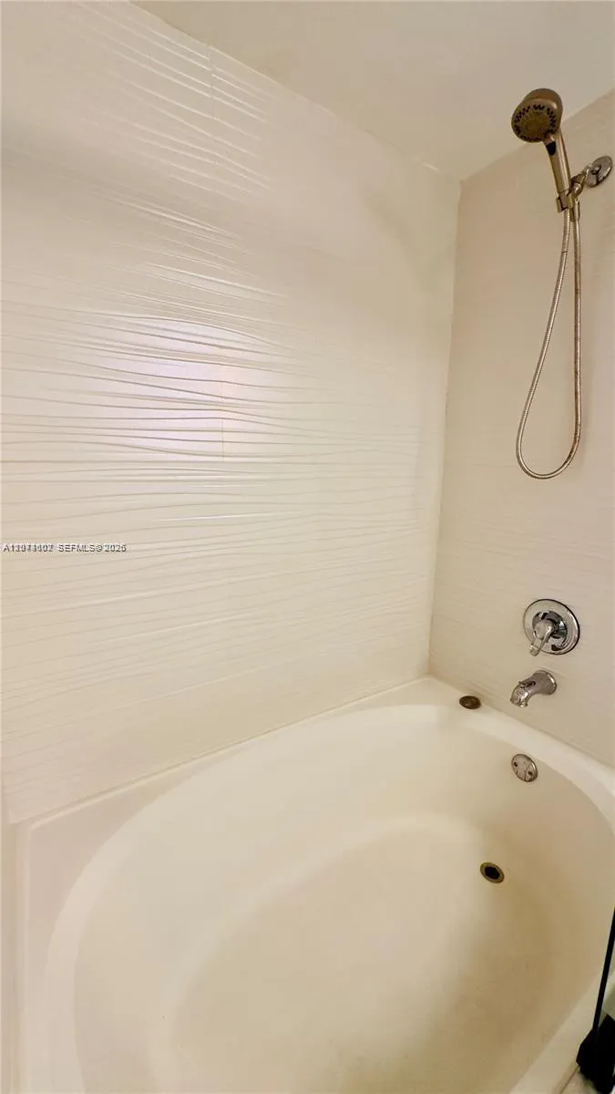 17125 Bay Rd #3311 Sunny Isles Beach, FL 33160