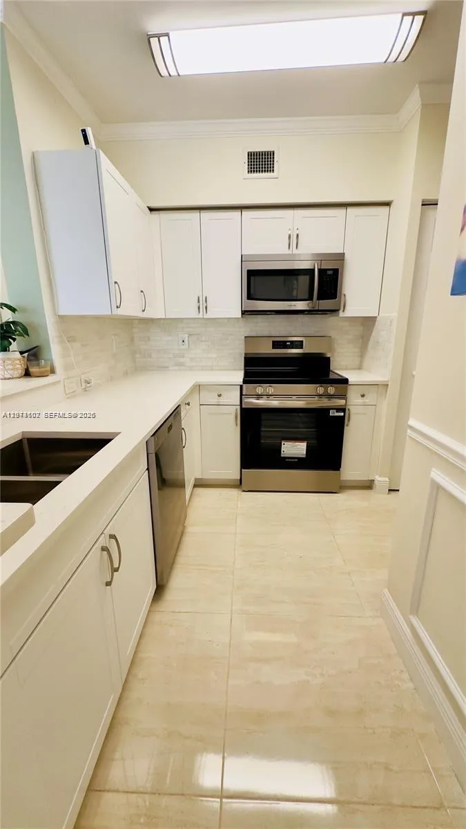 17125 Bay Rd #3311 Sunny Isles Beach, FL 33160