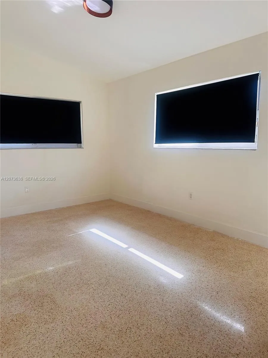 17521 NE 4th Ave Miami, FL 33162